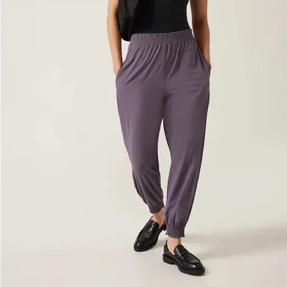 Athleta Pants - 🪩5/$20 Athleta Savannah Jogger Dusk Violet - 20